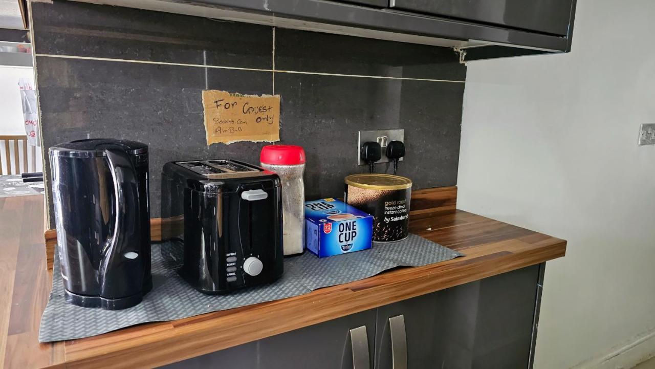 Affordable Private In Wembley Quarto em Acomodações Particulares *
